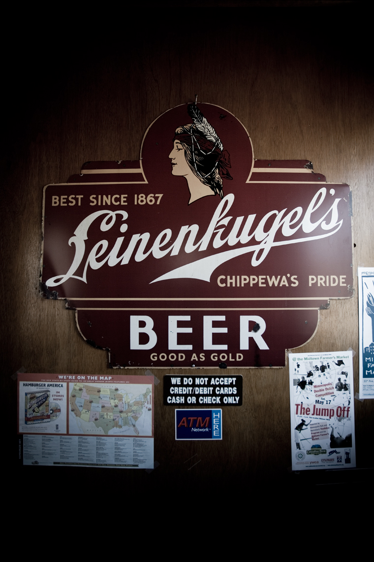 Matts-Interior-Beer-Sign_webres